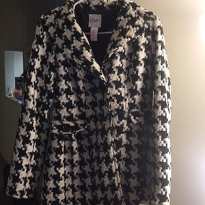 Candies black and white coat
